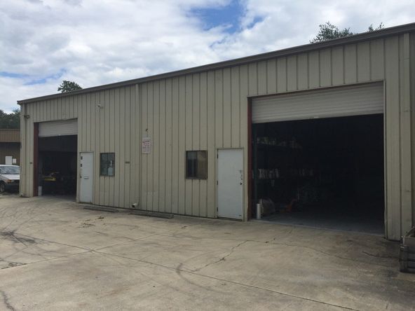 Storefront Retail Space For Lease: 334 Parkridge Ave, Orange Park, FL 32065